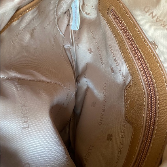NWOT Lucky Brand Leather Tan Crossbody Bag with Suede Tassel Detail - Picture 3 of 10